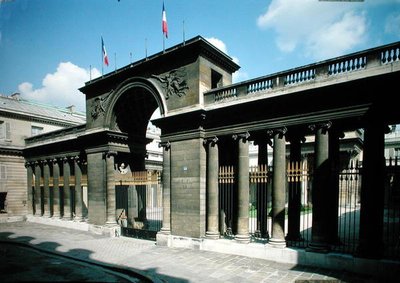 منظر لمدخل فندق de Salm ، Palais de la Legion dHonneur ، بني 1782-87 بواسطة بيير الثاني روسو